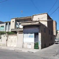 ملک ویلایی سه طبقه دو بر با مغازه تجاری