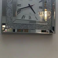 ساعت به همراه تابلو سه تیکه در حد نو