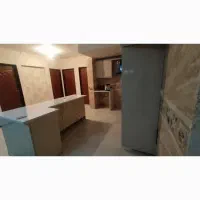 آپارتمان تک واحد دو خواب طبقه اول زیبا