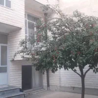 حیاط دربستی ۱۸۰ متری دو طبقه در چهارراه ابوریحان