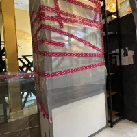 قفسه فلزی شیشه ای در حد نو