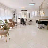 اجاره اتاق و لاین در سالن زیبایی