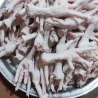 پای مرغ پاک کرده و تمیز گوشتی درجه یک