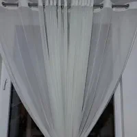 پرده حریر ساده با چوب پرده