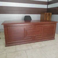 فروش میز مدیریت و کانتر اشپزخانه با قیمت استثنایی