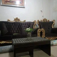 مبل سلطنتی ۷نفره همراه با میز و ۲عسلی