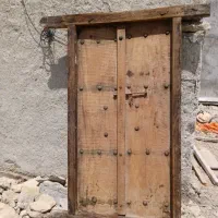 درب قدیمی|مصالح و تجهیزات ساختمان|قشم, |دیوار