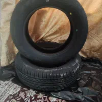 یک جفت لاستیک کویرتایر