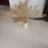 گلدان با گل خشک
