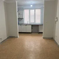 ۴۲ متر/ طبقه اول/ بالای سپه