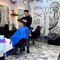 علاقمند به آرایشگری