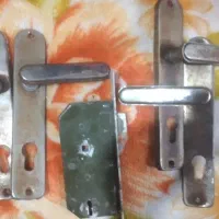 دستگیری درب اهنی