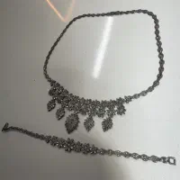 گردنبند نقره همرا با دستبند