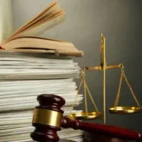 وکیل پایه یک دادگستری