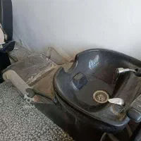 صندلی و سرشور آرایشگری مردانه