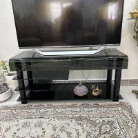 میز تلوزیون شیشه ای