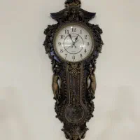 ساعت دیواری طرح کلاسیک و شیک