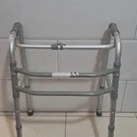 واکر چرخ دار
