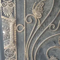 درب اهنی نوع گلنرده