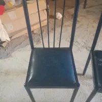 سه عدد صندلی
