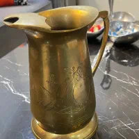 پارچ برنجی قدمت دار
