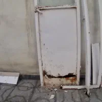 درب سرویس بهداشتی