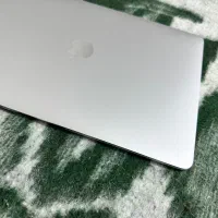 مک بوک 2018