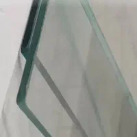 مقداری شیشه دست دوم
