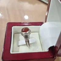 انگشتر عقیق یمنی بسیار خوش طبع