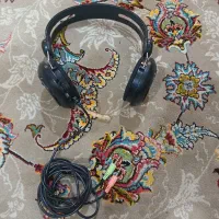 هدفون سیم دار