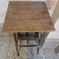 میز  پایه دار مجسمه سازی