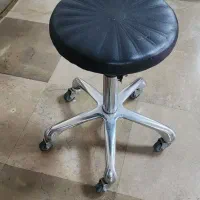 چراغ رینگ و پایه و آداپتور و صندلی