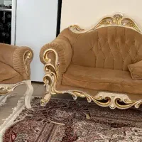 مبل کلاسیک رنگ نخودی