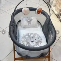یک عدد گهواره چوبی درحدنو