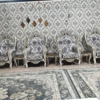 مبل ۹ نفره در حد نو با ۲ ست میز عسلی