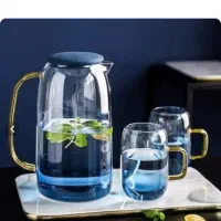استخدام در کارگاه شیشه گری