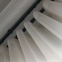 نصاب پرده مینیمال و مدرن با قیمت منصفانه