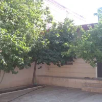 210متر خانه ویلایی 110متر بنا در میانه
