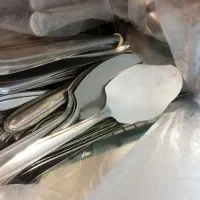کفگیر|ظروف پخت‌وپز|اصفهان, چشمه باقرخان|دیوار