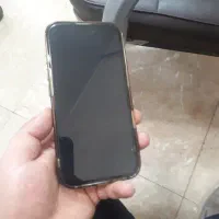 آیفون ۱۶ نرمال