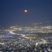 مغازه در پمپ بنزین شبانه روزی