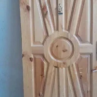 چهارچوب آهنی با درب چوبی