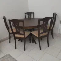 میز غذاخوری کاملا سالم