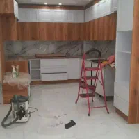 شرکت خدماتی نظافت انواع ساختمان وراه پله وحیاط