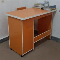 میز تحریر و صندلی