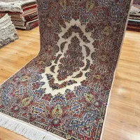 ۴متری دستباف کرمان زمینه کرم آکبند