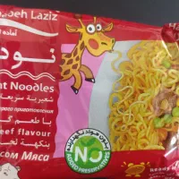 نودل مرغ و گوشت و سبزیجات