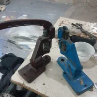 دستگاه پرس دکمه