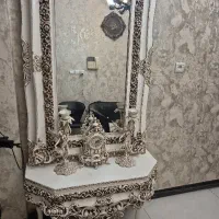 ایینه وکنترل چوبی به همراه شمعدان و ساعت