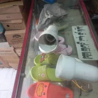 پایه گردونی پشت ویترین ولامپ گازی